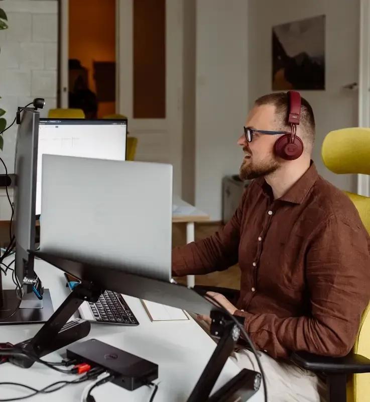 Why Hiring an Ecommerce Website Developer Is the Key to Online Business Growth